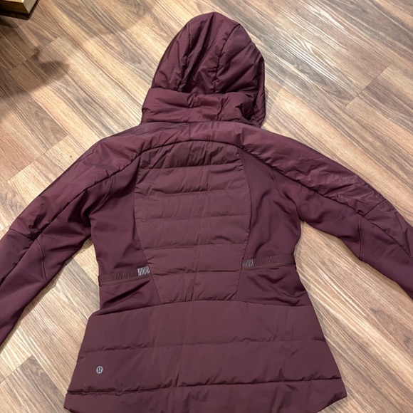 Lululemon down for it all jacket - Picture 4 of 4